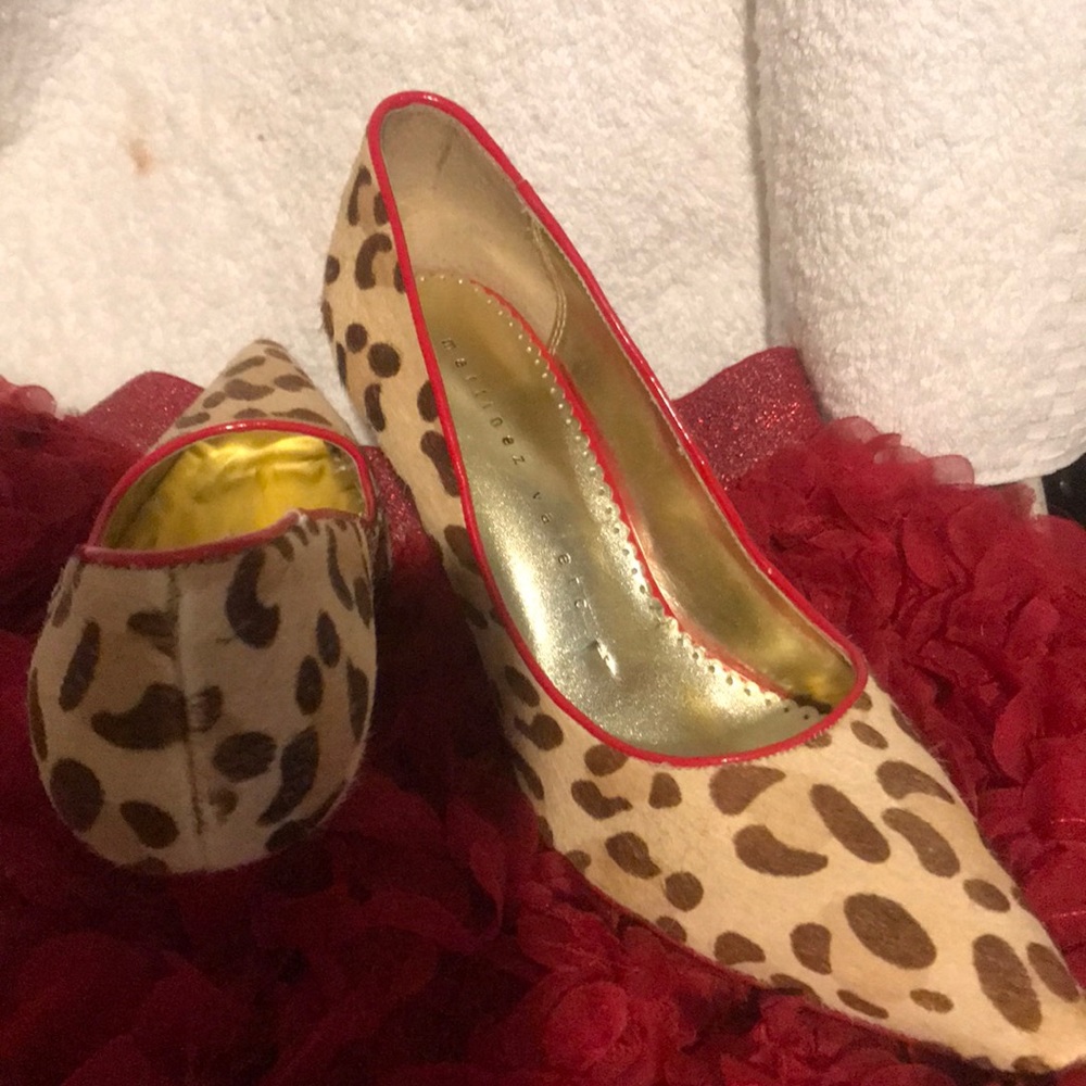 Martinez Valero heels